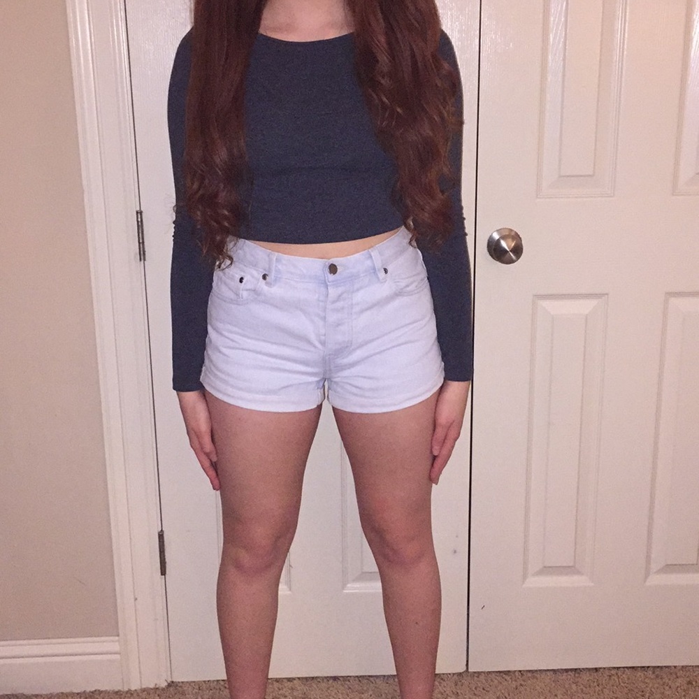 Grey Long-Sleeve Crop Top